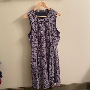 Elegant Navy and White Patterned Dress